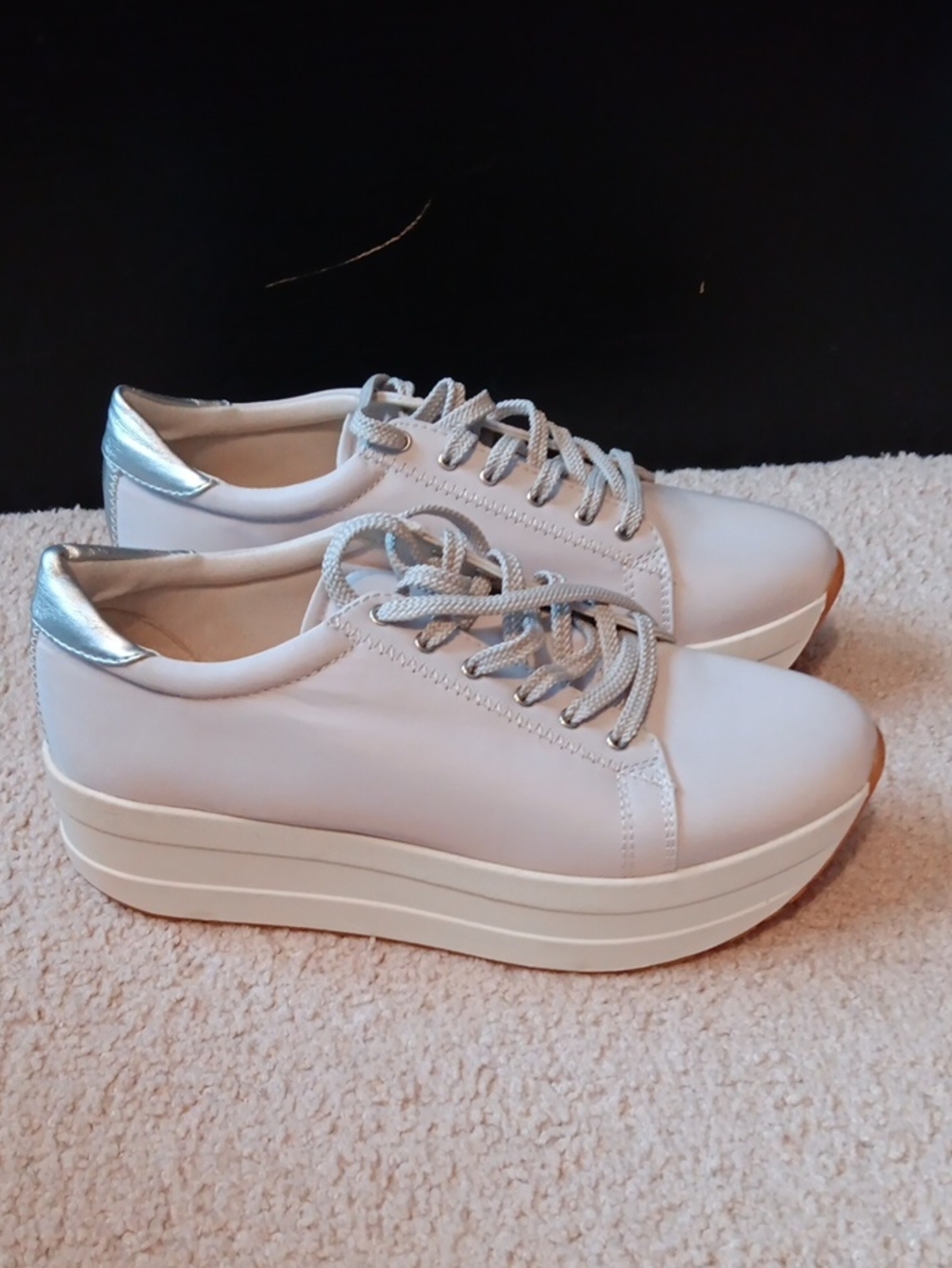 Vagabond light Gray Platform Sneakers with Silver Heel